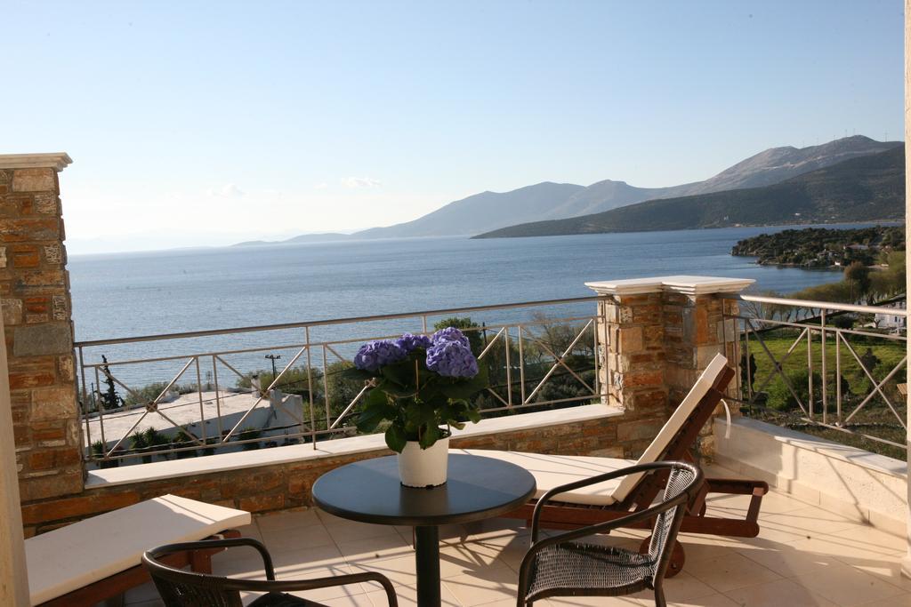 Thea Hotel - Studios & Suites Marmari  Zimmer foto
